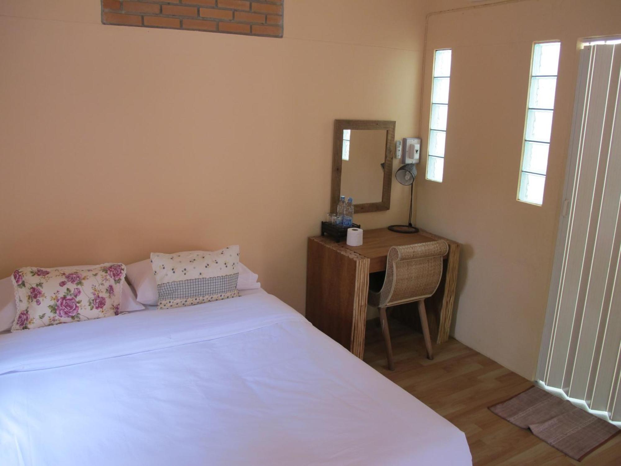 Hotel Baan Songjum Chiang Mai Habitación foto